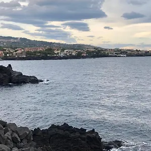 Le Tre Meraviglie A 200 M Dal Mare 2*, Catania Italia